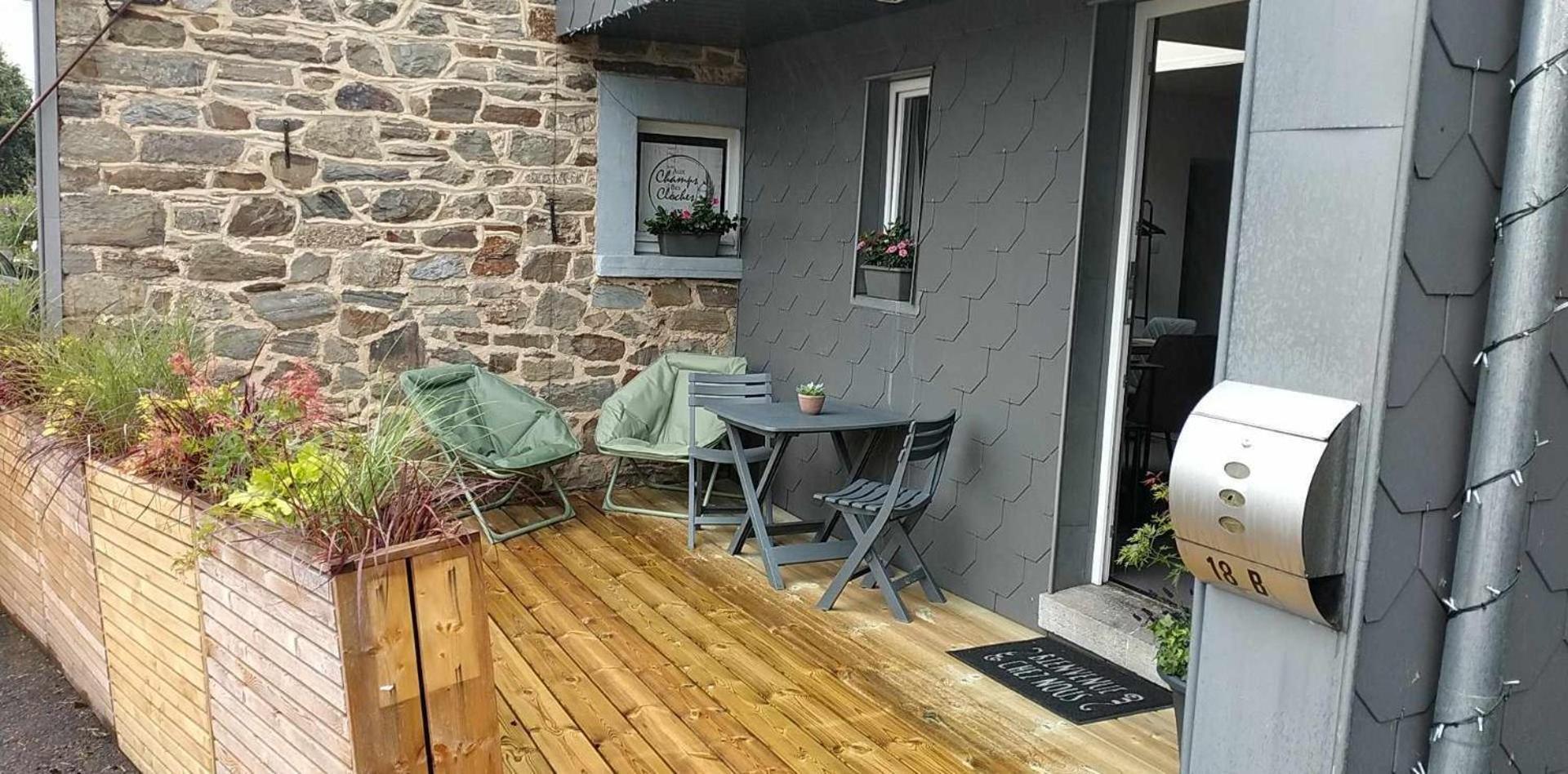 Aux Champs Des Cloches Apartment Houffalize Room photo